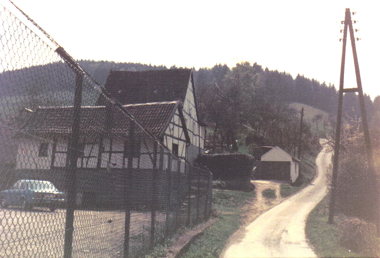 05_36_19750425_(1420)_Alte_Haeuser_Selbecke