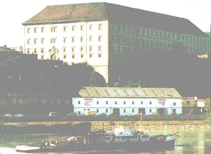EU/A/Linz/Schloss/Schloss_zu_Linz_in_Oberoesterreich_19830928