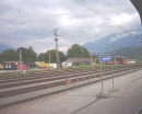 EU/A/Spittal/Millstaettersee/20070602-0859_DSCI0005_Spittal-Millstaettersee_Bahnhof_Bahnsteig