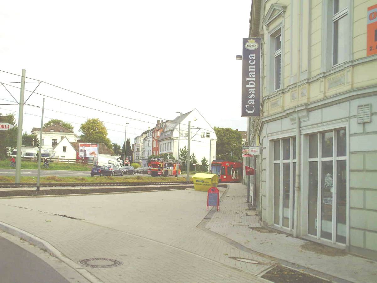 D/NRW/EN/Hattingen/City/Bahnhofstrasse/20100916s1643_PICT0023_EU_D_NRW_EN_Hattingen_Bahnhofstrasse_mit_CASABLANCA_rechts_1200x0900