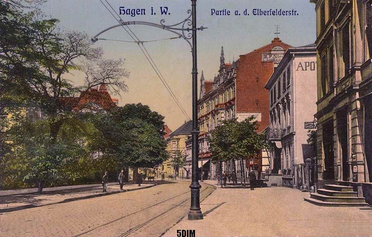 EU/D/NRW/HA/Hagen/ElberfelderStrasse/EinmuendungGrabenstrasse/colorierte_AK_EU_D_NW_HA-City_ElberfelderStrasse_mit_Adler-Apotheke(Haus74)_rechts_um_1920_1200x0765