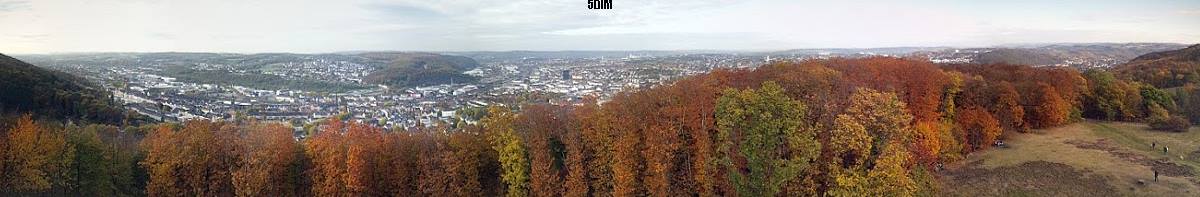 EU/D/NRW/HA/Hagen/Goldberg/Stadtpanorama/20161030w1421-1422_DSC_3301-3308_EU_D_NW_HA_Goldberg_Bismarckturm_Stadtpanorama_MONTAGE_1200x0197