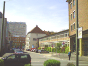 D/NRW/HA/Hagen/MaerkischerRing/20100424s1303_PICT0022_D_NRW_HA_Hagen_Schuermannstrasse_mit_Verwaltungshochhaus_und_Finanzamt