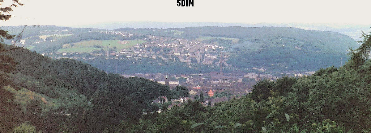 EU/D/NRW/HA/HagenerStadtwald/Riegerberg/19750715-09xx_08_10_(0950)_EU_D_NW_HA_Stadtwald_Riegerberg_Wehringhausen-Blick_DETAIL_Halle_1200x0433