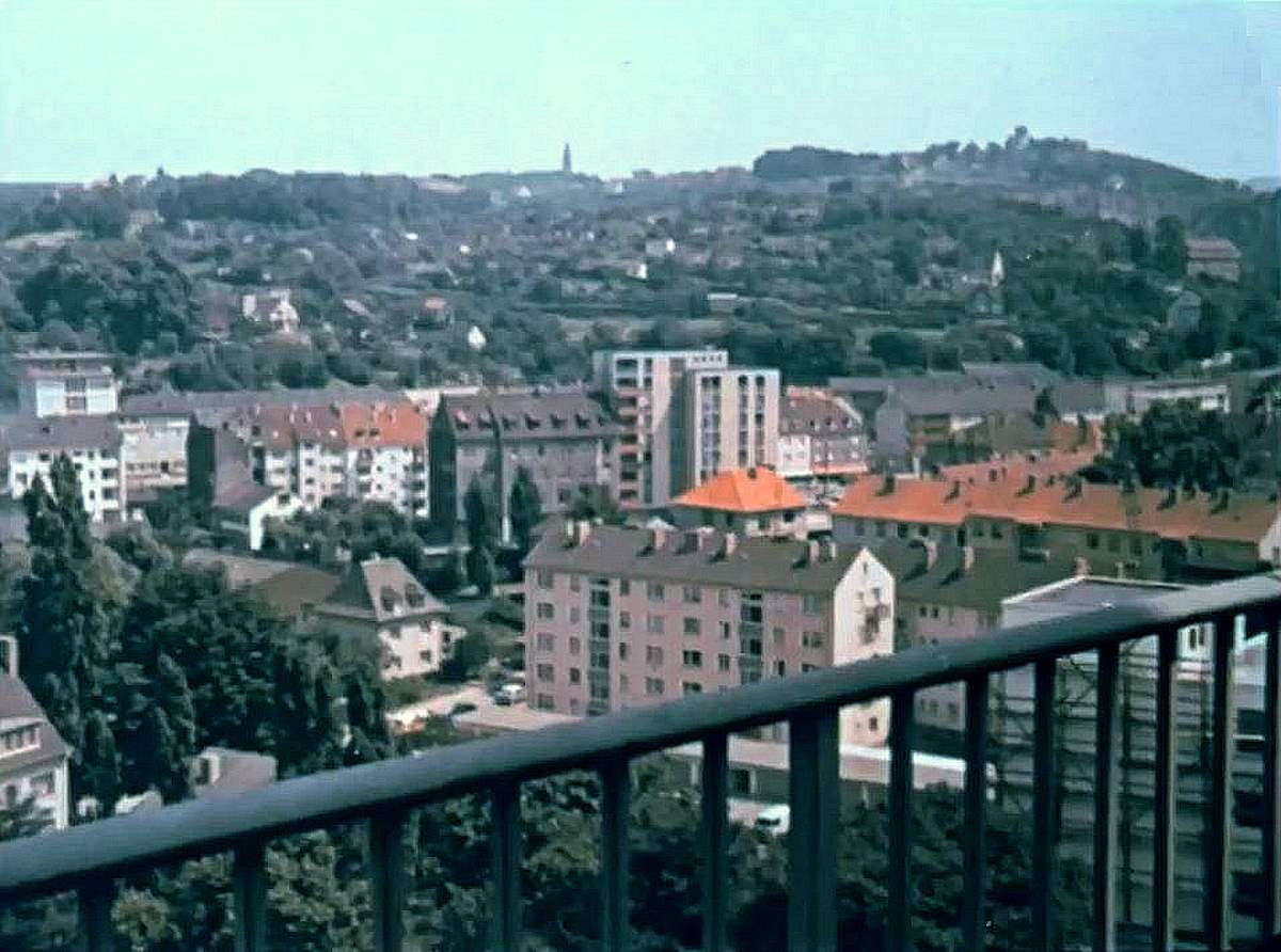 D/NRW/HA/Oberhagen/Kratzkopf/1956xxxx_EU_D_NW_HA-Oberhagen_Blick_ins_Volmetal_gen_Kratzkopf_(Hagen-Film_von_PaulKellermann)