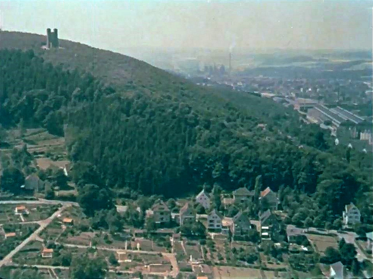 D/NRW/HA/Wehringhausen/Aussichten_vom_Goldberg/1956xxxx_EU_D_NW_HA_Goldberg_Bismarckturm_Haspe-Panorama