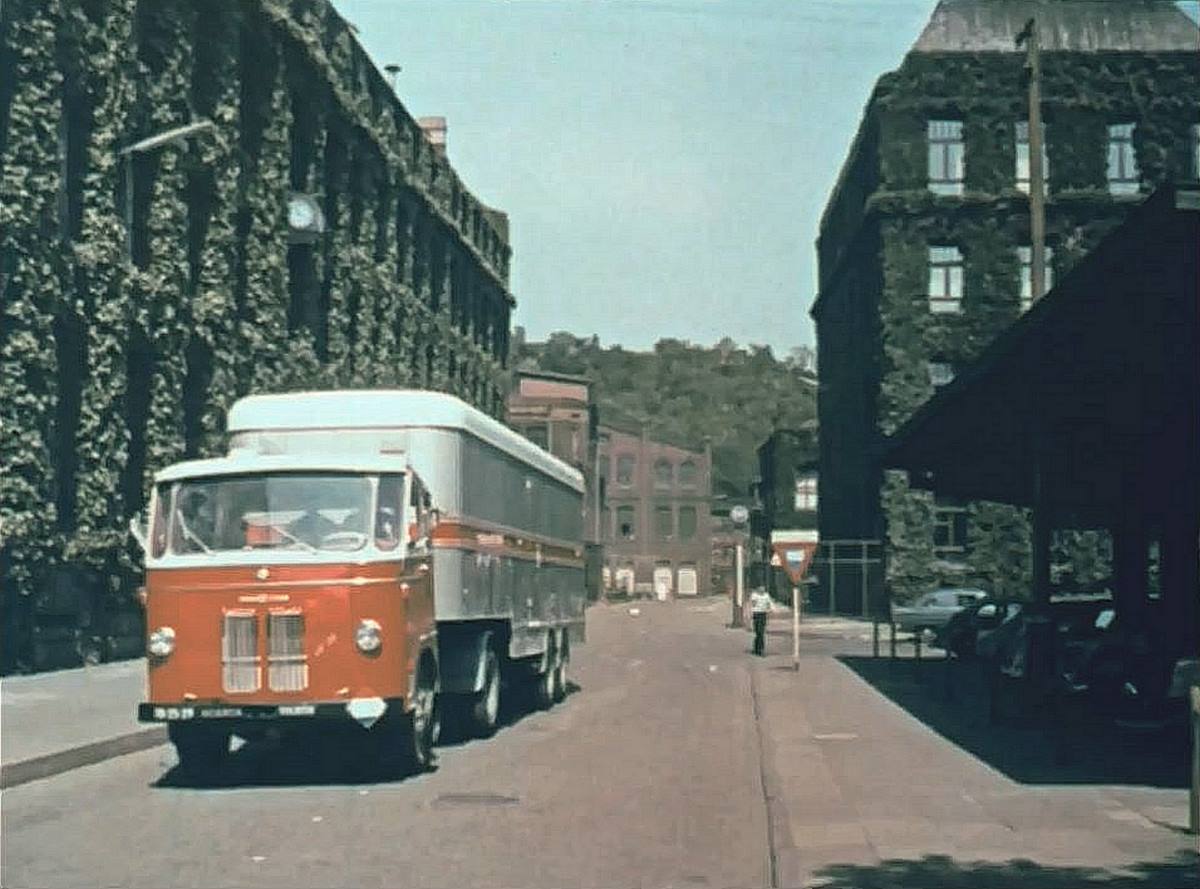 D/NRW/HA/Wehringhausen/WehringhauserStrasse/Akku/1956xxxx_EU_D_NW_HA-Wehringhausen_WehringhauserStrasse_Accu_(Hagen-Film_von_PaulKellermann)