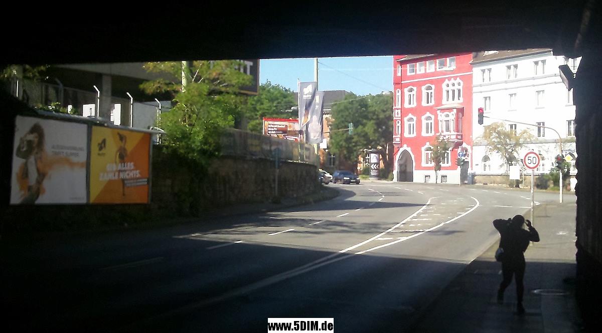 EU/D/NRW/HA/Wehringhausen/WehringhauserStrasse/EinmuendungFabrikhofstrasse/220190904s1206_DSC_3087_EU_D_NW_HA-Wehringhausen_WehringhauserStrasse_Einmuendung_Fabrikhofstrasse_GERICHTET_1200x0665