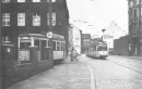 EU/D/NRW/HA/Wehringhausen/WehringhauserStrasse/Tramdepot/19640905_HA-Wehringhausen_Wehringhauser_Strasse_Tramdepot_Ausfahrt_Richtung_Minervastrasse_(L+R1989-235)