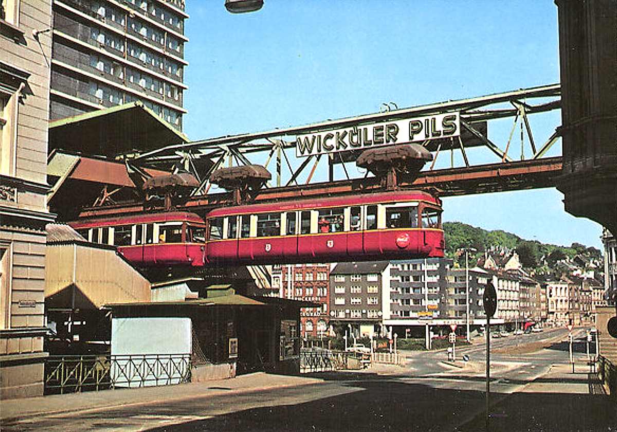 EU/D/NRW/W/Elberfeld/Robert-Daum-Platz/Farb-AK_EU_D_NW_W-Elberfeld_Robert-Daum-Platz_Schwebebahn_um_1970