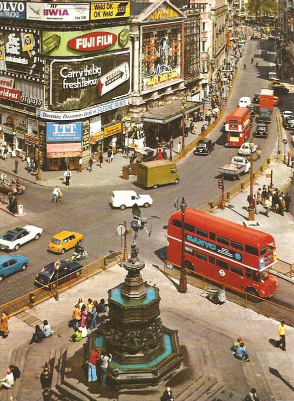 Geographie/EU/GB/England/London/PicadillyCircus/Farb-AK_EU_GB_England_London_City_PiccadillyCircus_um_1980