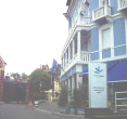 EU/HR/Istrien/Opatijskarivijera/Lovran/Hauptstrasse/20070602-1552_DSCI0155_HR_Lovran_Hauptstrasse_am_Hotel_Park