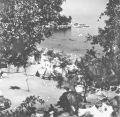 EU/HR/Istrien/Opatijskarivijera/Medveja/Strand/SW-AK_EU_HR_Opatija-Riviera_DETAIL_Medveja_Strand_mit_Zelten_19610830_A