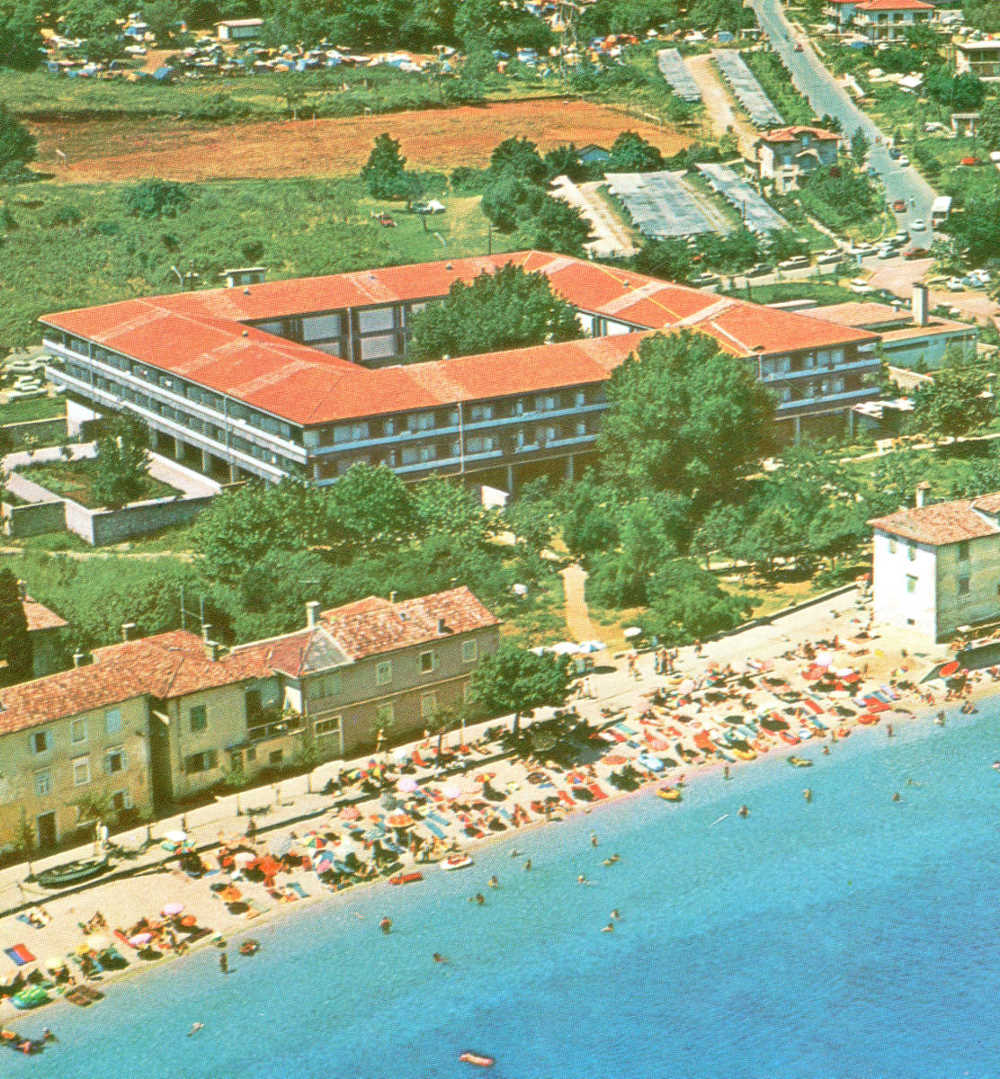 HR/Istrien/Opatijskarivijera/MoscenickaDraga/HotelMarina/Hotel_Marina_um_1975_KLEIN