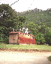 HR/Istrien/Opatijskarivijera/MoscenickaDraga/SvetiPetar/20050616_0918_DSCI0001_Omnibus_als_Garage